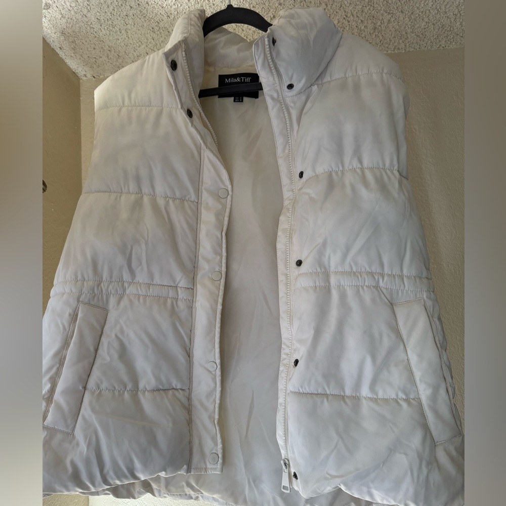 White Puffer Vest Jacket